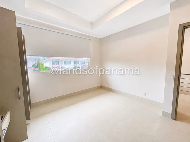ÚNICA CASA EN VENTA – THE GROVE | SANTA MARÍA