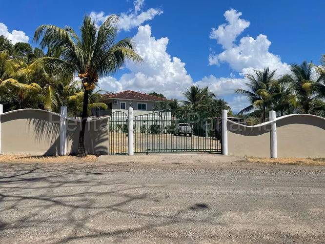 Se Vende Casa en Gorgona MDV27-1627