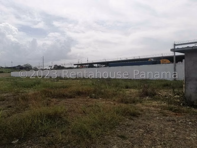 Se Vende Terreno en Paso Blanco YDU