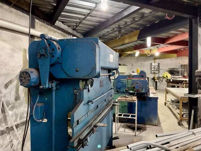 Venta de Galera en zona Industrial en Versalles 27*1675Mfk - Imagen 7