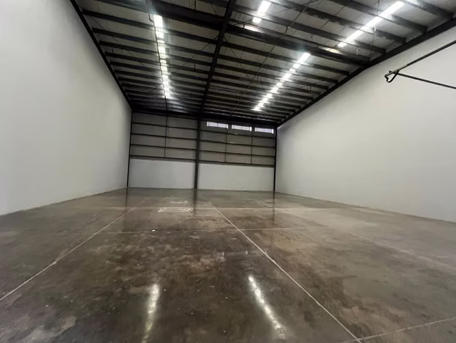 Alquiler de galera en Centro Logístico – Llano Bonito
