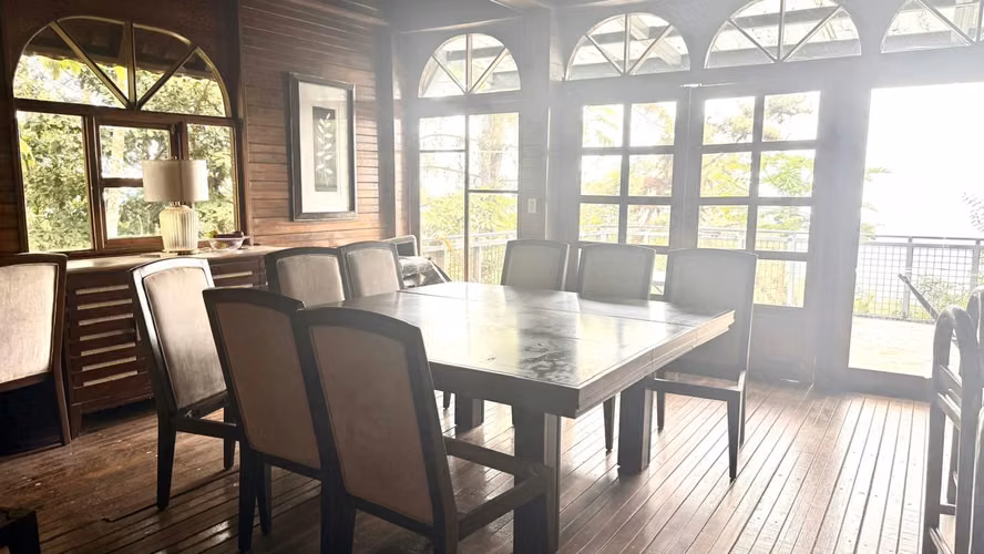 SE VENDE ACOGEDORA CASA CON VISTA EN LOS ALTOS DE CERRO AZUL - Imagen 8