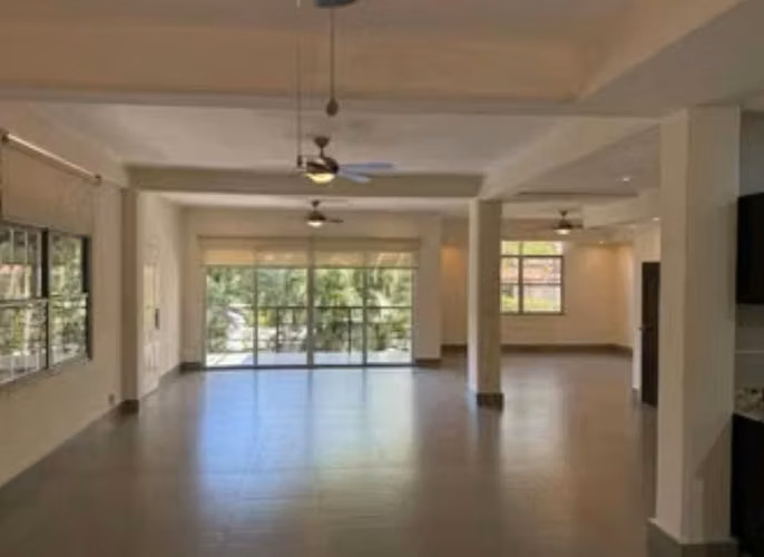 Casa Dúplex En Clayton Con Patio y Jardín Residencial cerrado - Imagen 4