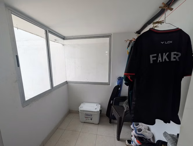 . Apartamento en Via Transistmica I con 2 parkings y balcón - Imagen 14