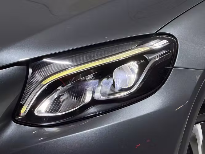 MERCEDES-BENZ GLC 250 4MATIC 2017 - Imagen 4