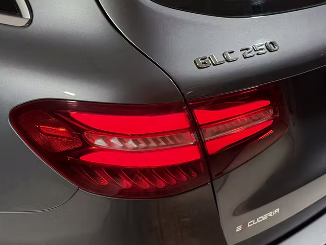 MERCEDES-BENZ GLC 250 4MATIC 2017 - Imagen 11