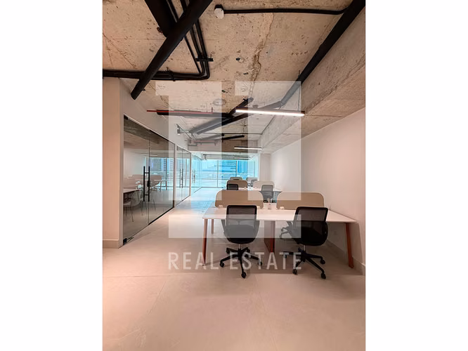Se Alquila Oficina de 115m2 en Financial Park
