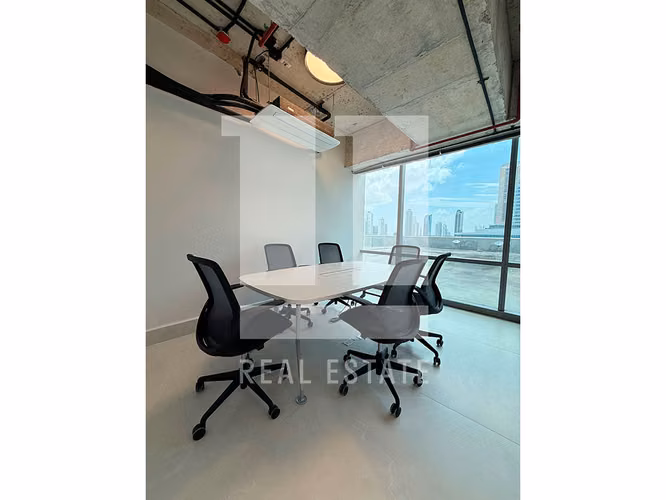 Se Alquila Oficina de 115m2 en Financial Park