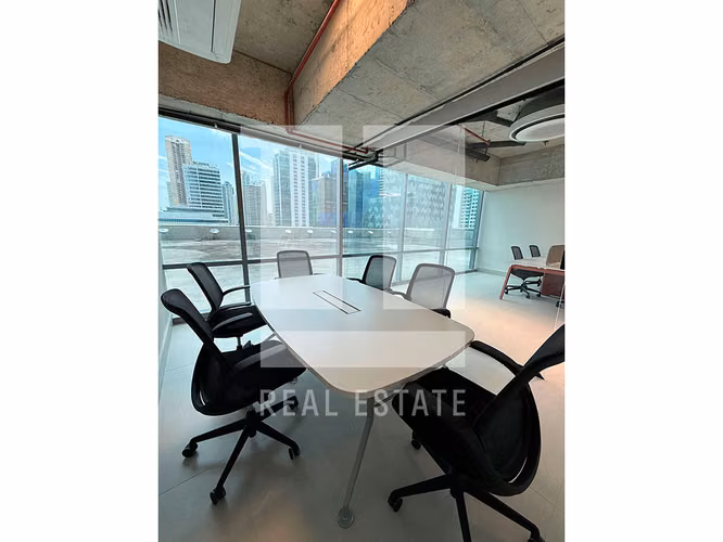 Se Alquila Oficina de 115m2 en Financial Park