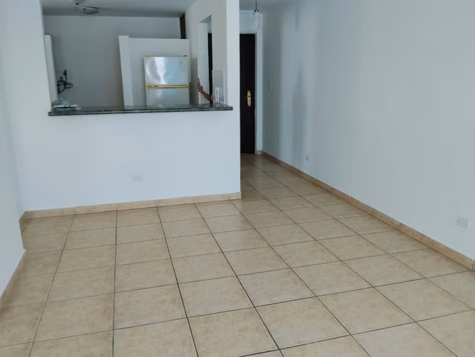 Apartamento en Carrasquilla de 86m2 con balcón y 2 recámaras - Imagen 11