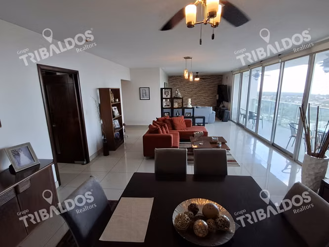 Se vende apartamento en PH Latitud, Costa del Este - Imagen 2
