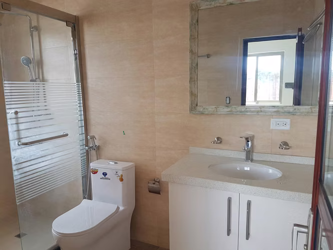 Venta de Casa en Brisas Del Golf Royal Village KC - Imagen 7
