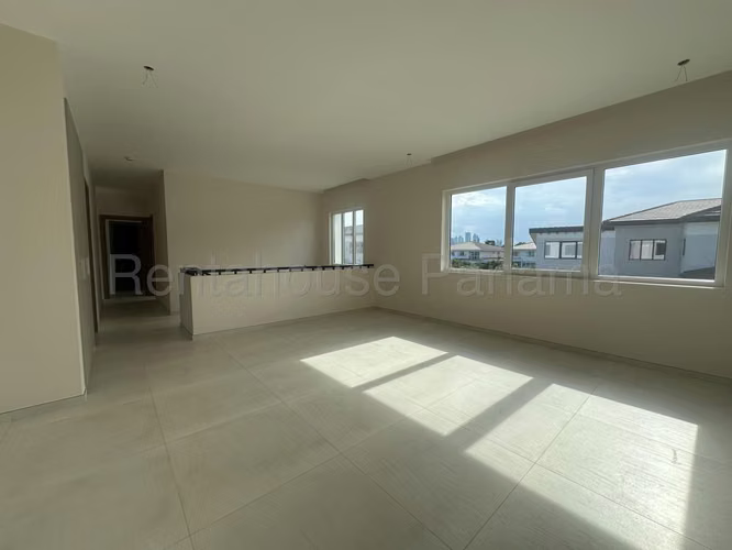 Venta de Casa en Santa Maria The Woods CCO - Imagen 11