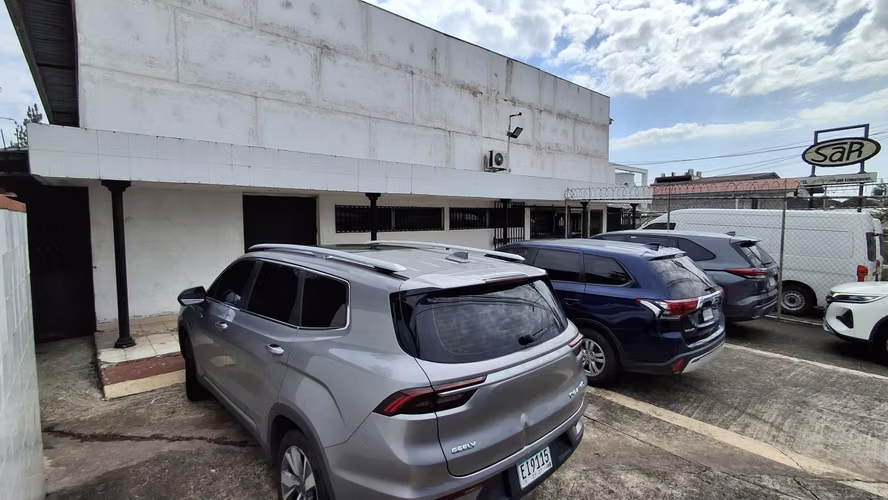 Galera en la Juan Pablo II. 759mts $650,000.00neg - Imagen 12