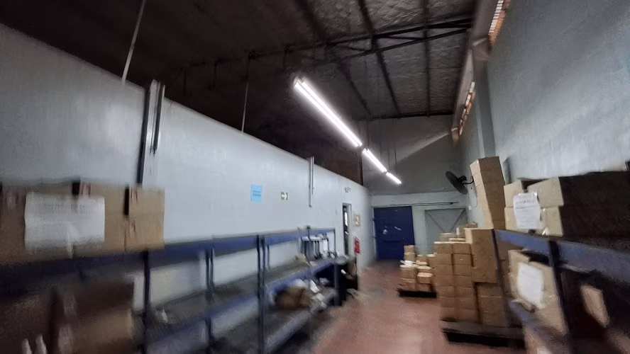 Galera en la Juan Pablo II. 759mts $650,000.00neg - Imagen 8