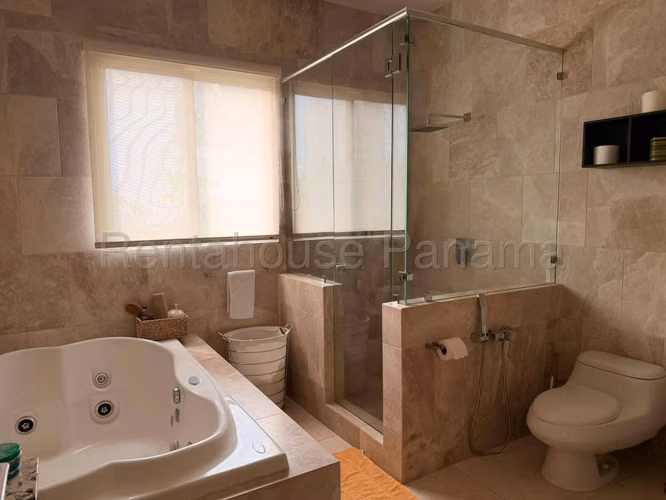 Alquiler de Casa en Santa Maria Fairway States 733 Mts PD - Imagen 9