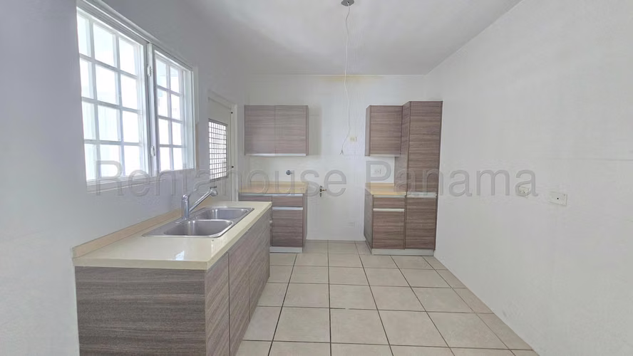 Venta de Casa en Brisas Del Golf Victoria 188.18 Mts PD - Imagen 4