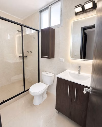 SE VENDE APARTAMENTO EN PH SKY PARK A PASOS DEL PARQUE OMAR - Imagen 11