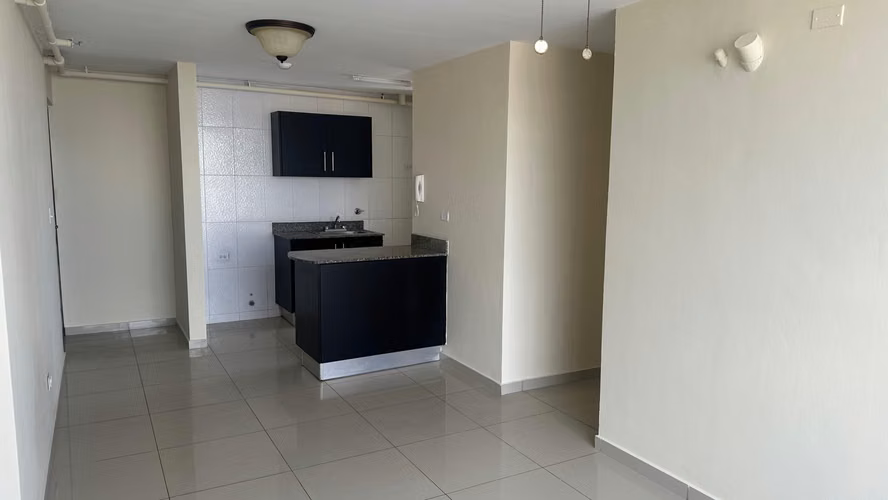 Alquilo Apartamento en Vía España - Imagen 3