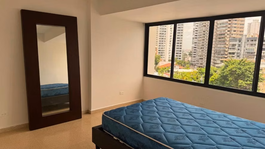 Alquilo apartamento amueblado y remodelado en Punta Paitilla - Imagen 4