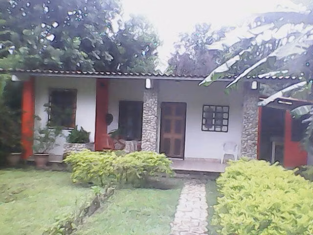 El Valle. 1975mts 2r 2.5b quebrada. Sobre la via principal $575,000.00 - Imagen 3