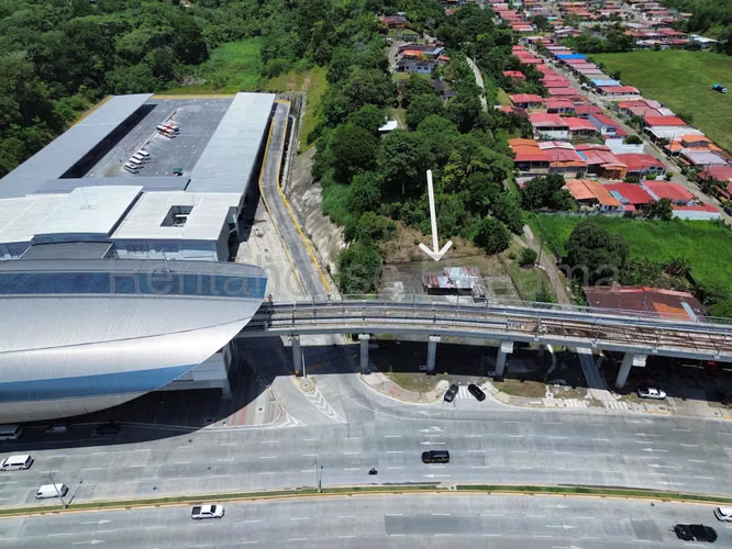 Alquiler de terreno en Las cumbres - Al lado del metro villa zaita - Imagen 9