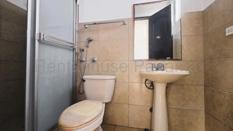 Apartamento en Venta en Parque Lefevre 27LDC1657