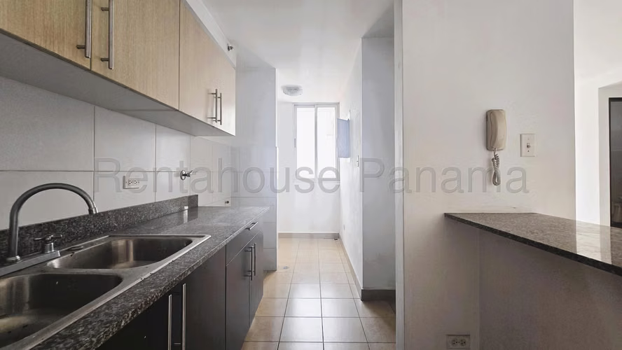 Apartamento en Venta en Parque Lefevre 27LDC1657