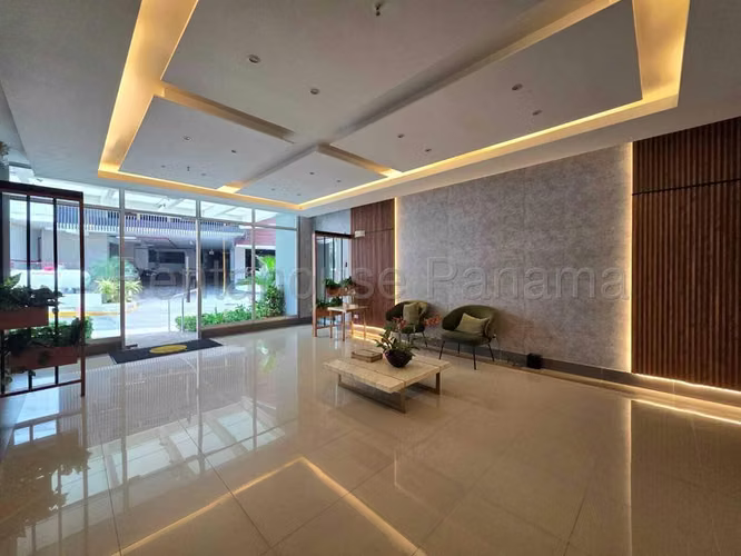 Venta de apartamento en Ph Residencias El Sol 27MVCH1714