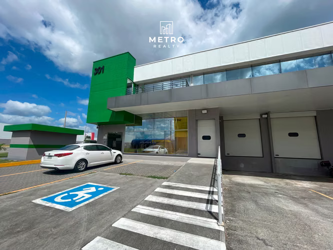 Galera en Venta Zona Uno Panama