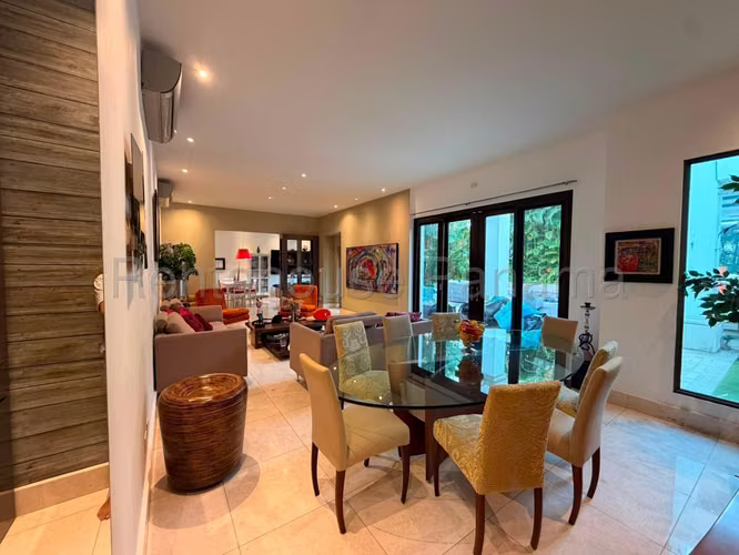 ALQUILO Casa de Lujo con Piscina y Ascensor  Res. Fairway, Santa Maria. - Imagen 12