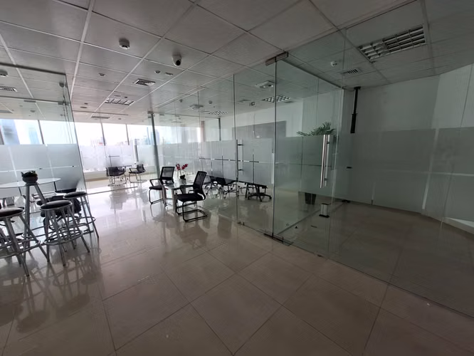 VENTA DE OFICINA 92 M2, PH OCEAN BUSINESS PLAZA