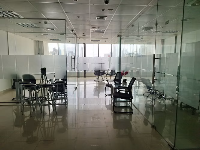 VENTA DE OFICINA 92 M2, PH OCEAN BUSINESS PLAZA