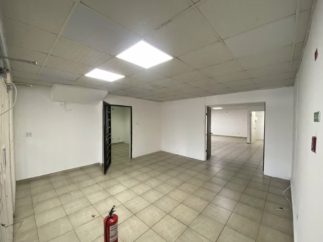 Alquiler de Oficinas en Vía Transístmica - PH Valentina - 104 m²