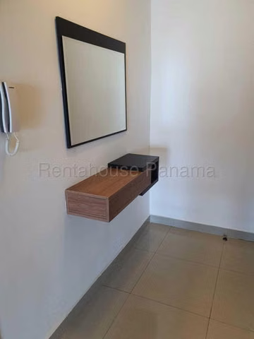 Alquiler de apartamento amoblado con balcón en Sa Francisco - Imagen 16