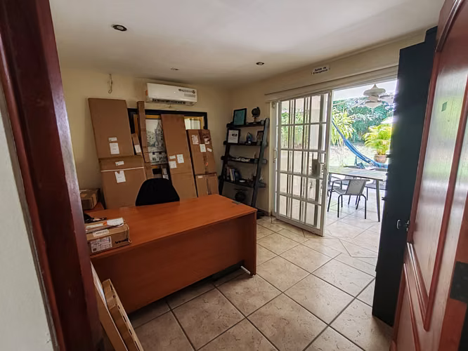 Venta. Casa remodelada en Diablo, Ancon. - Imagen 13
