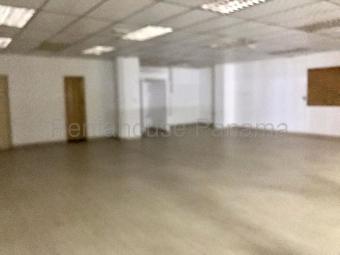 Amplio Local Comecial en Alquiler en Via España 27*1708Mfk - Imagen 6