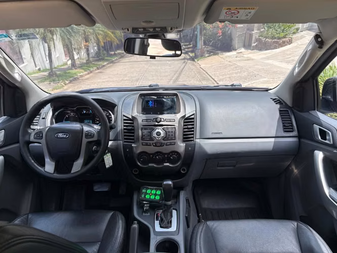 Ford Ranger Automático 4x4 Full Extras - Imagen 4