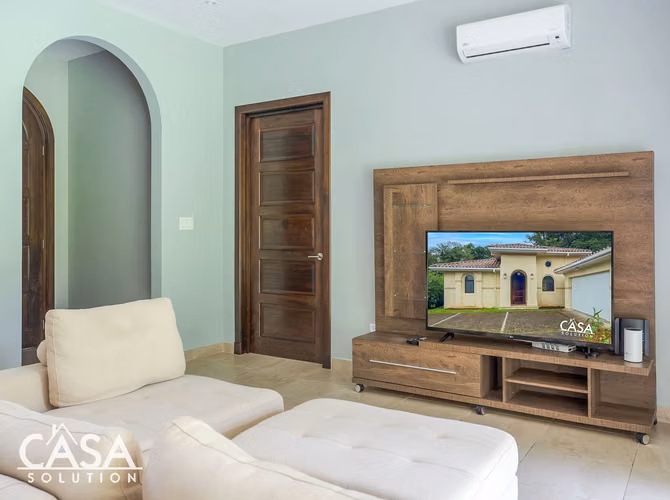Fabuloso Dúplex en Venta en Lucero – En un Solo Nivel con Dos Suites Principales - Imagen 7