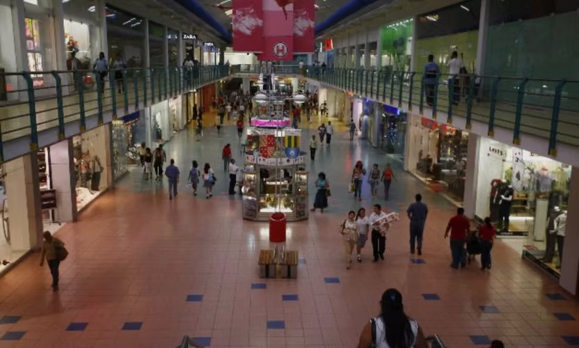 En Venta y Alquiler – Locales Comerciales – Albrook Mall | AA