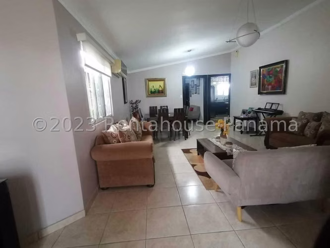 Casa Remodelada en Venta en Brisas del Golf 27PPM1653 - Imagen 2