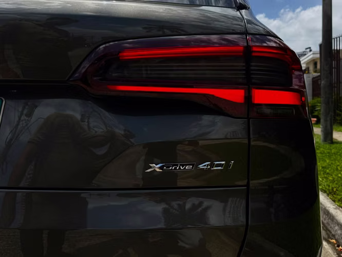 BMW X5 xDRIVE40i 2022 - Imagen 6
