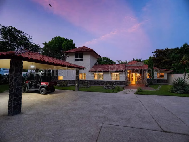 Venta Casa Playa Blanca Coclé - YD - Imagen 2
