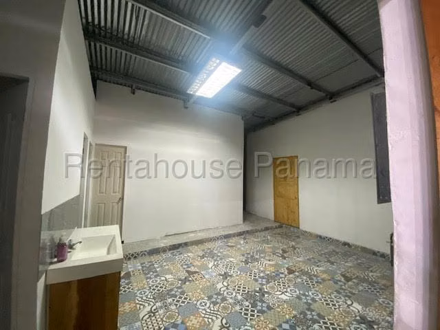 Vendo Edificio en Casco Antiguo LC27-1555