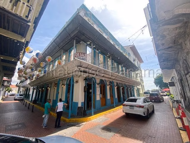 Vendo Edificio en Casco Antiguo LC27-1555