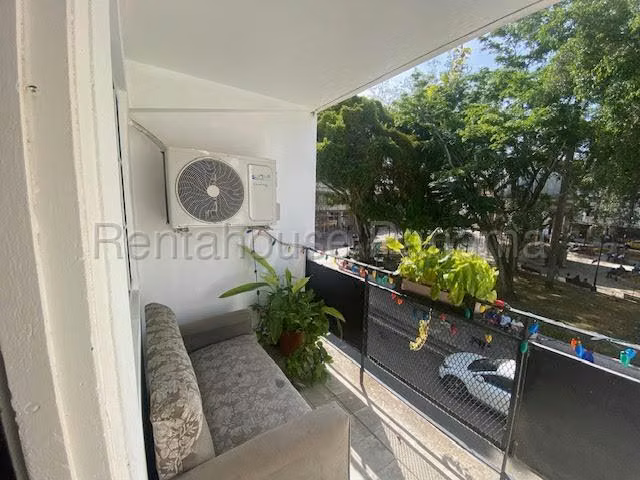 Vendo Edificio en Santa Ana LC27-1554