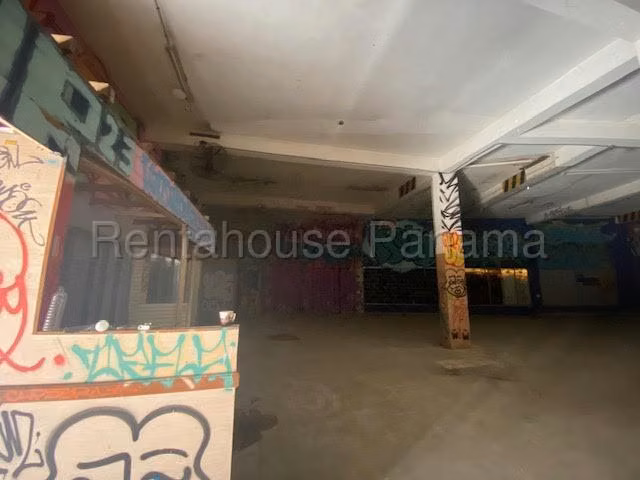 Vendo Edificio en Santa Ana LC27-1554
