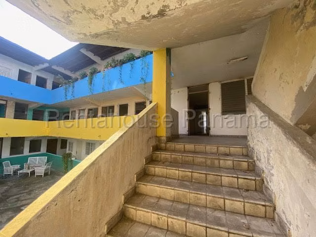 Vendo Edificio en Santa Ana LC27-1554