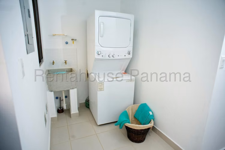 Se Vende Casa en Penonome MDV26-7511