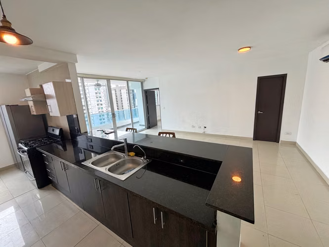 Alquiler de apartamento (Sólo línea blanca) en PH Harmony Tower - San Francisco
